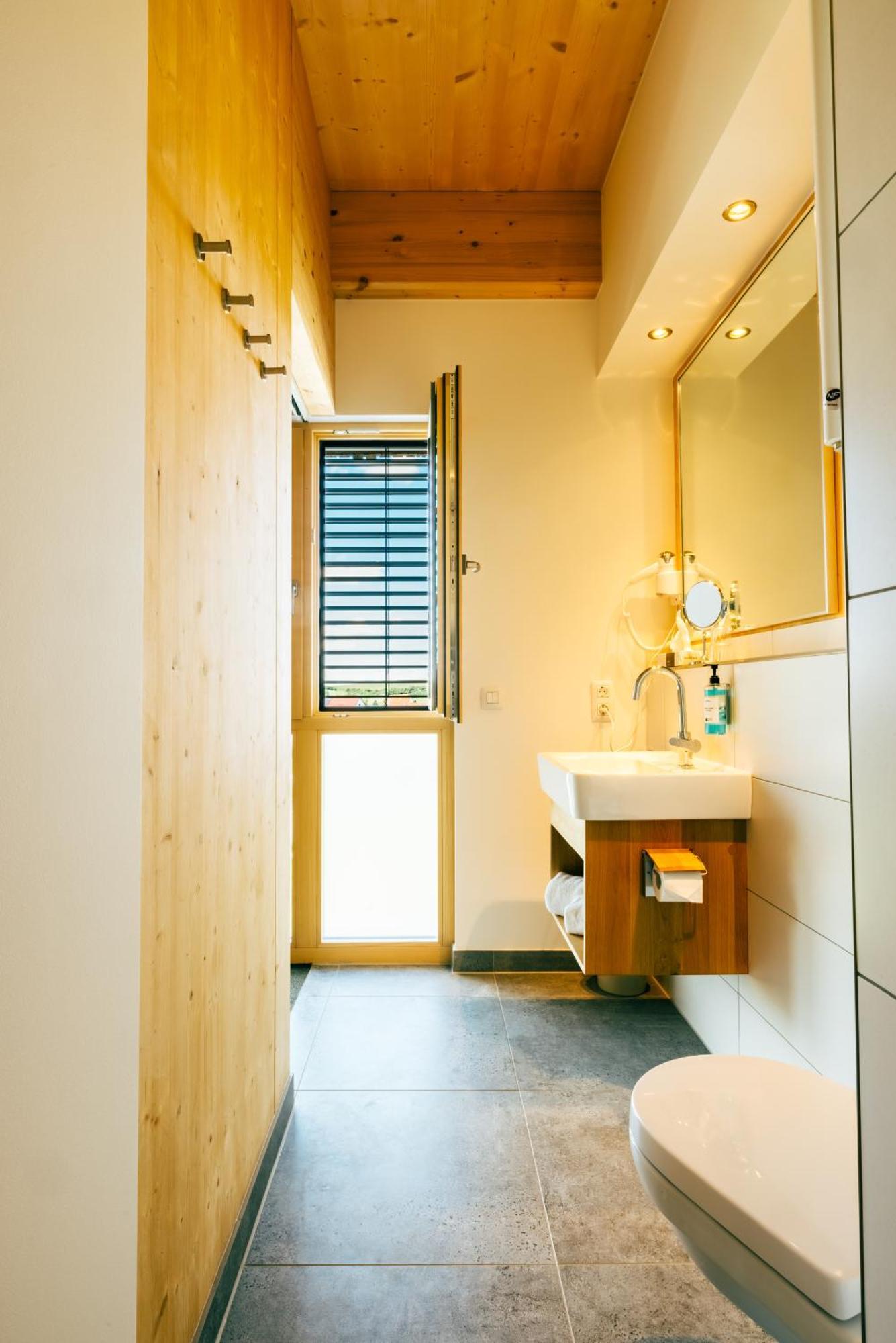 Oekohotel Aus Holz Alea Eco Пфаффенхофен-ан-дер-Ильм Экстерьер фото